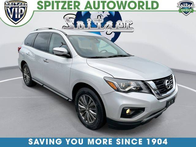 2017 Nissan Pathfinder SV 4WD photo