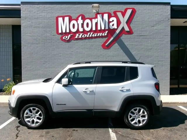 2017 Jeep Renegade Latitude 4WD photo