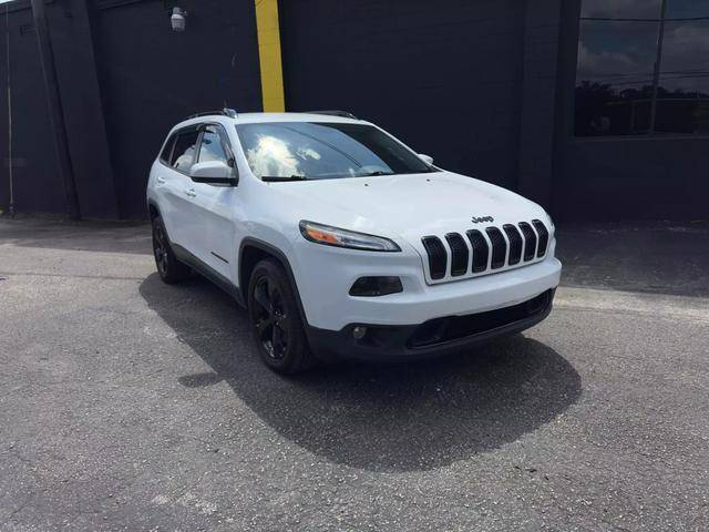 2018 Jeep Cherokee Latitude FWD photo