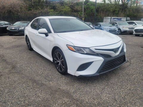 2018 Toyota Camry SE FWD photo