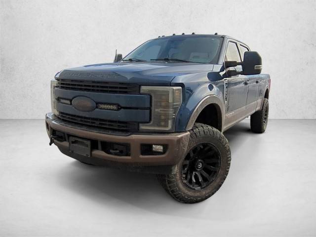 2017 Ford F-350 Super Duty Lariat 4WD photo