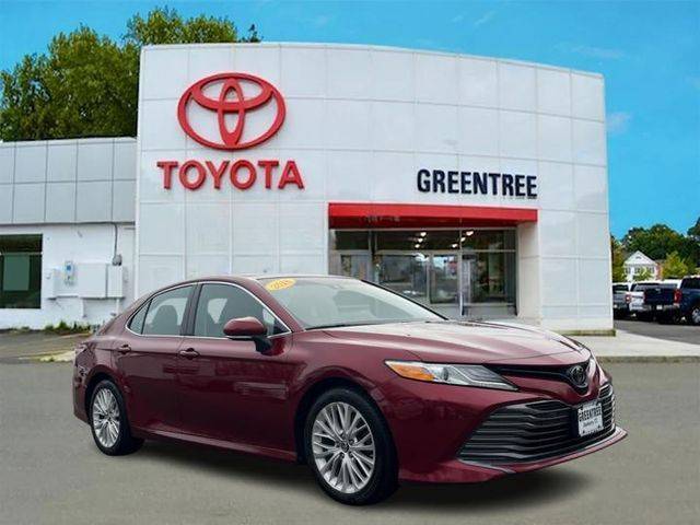 2018 Toyota Camry XLE FWD photo