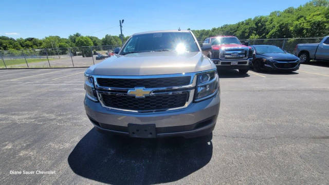 2017 Chevrolet Suburban LT 4WD photo