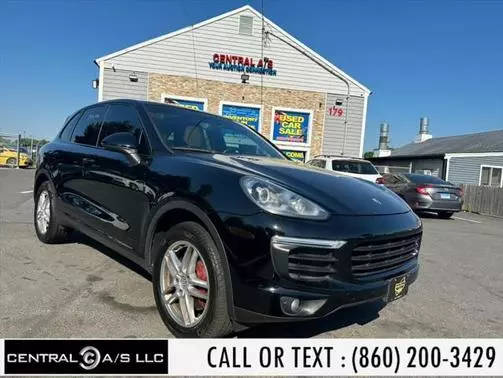 2016 Porsche Cayenne  AWD photo