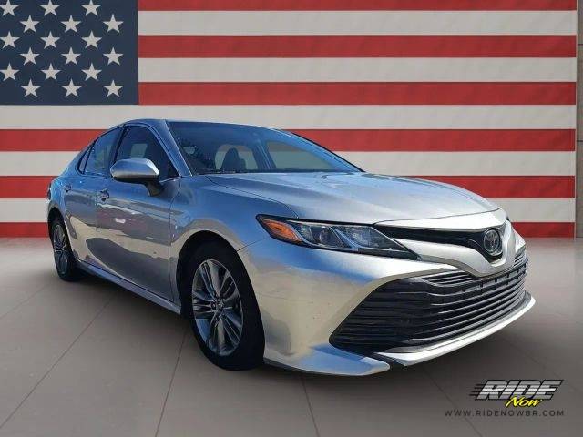 2018 Toyota Camry LE FWD photo