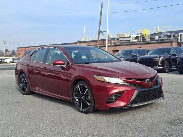 2018 Toyota Camry XSE V6 FWD photo