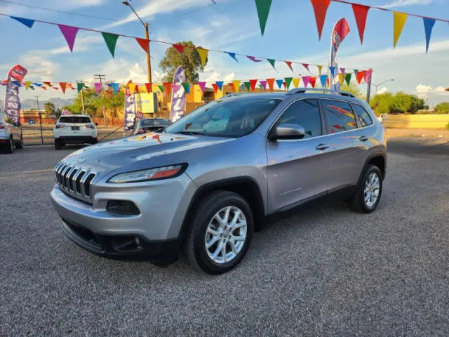 2018 Jeep Cherokee Latitude FWD photo