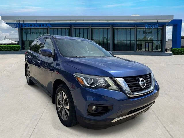 2018 Nissan Pathfinder SV FWD photo