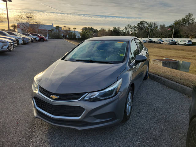 2018 Chevrolet Cruze LT FWD photo