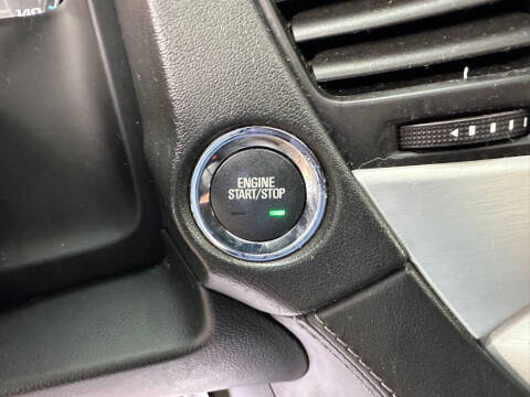 2018 GMC Yukon XL SLT 4WD photo