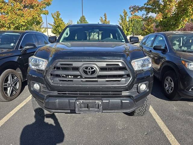 2017 Toyota Tacoma SR5 4WD photo