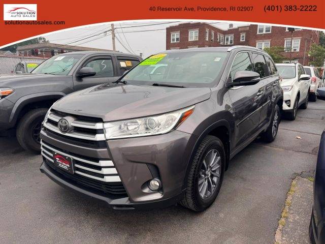 2017 Toyota Highlander XLE AWD photo