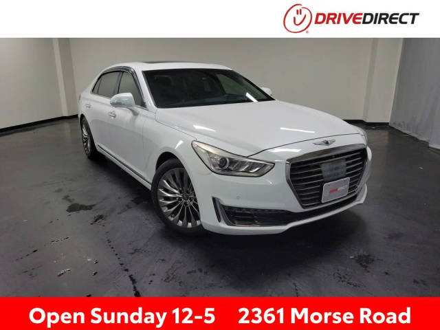 2017 Genesis G90 3.3T Premium RWD photo