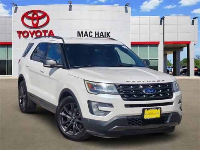 2017 Ford Explorer XLT FWD photo
