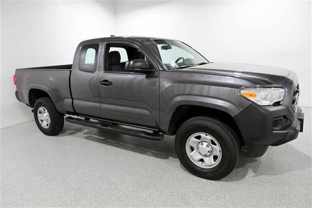 2017 Toyota Tacoma SR 4WD photo