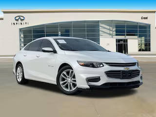 2017 Chevrolet Malibu LT FWD photo