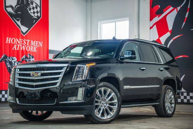 2018 Cadillac Escalade Luxury 4WD photo