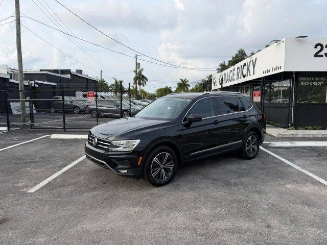 2018 Volkswagen Tiguan SEL FWD photo