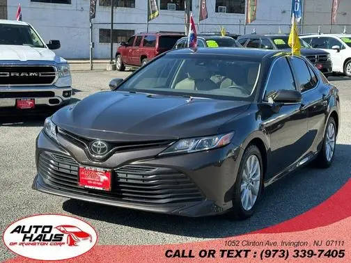 2018 Toyota Camry LE FWD photo