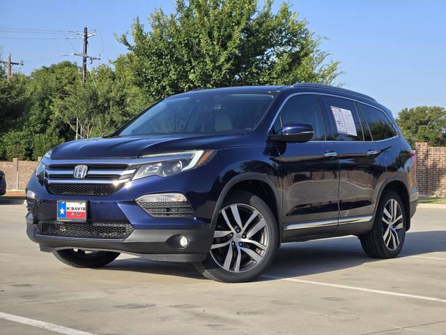 2017 Honda Pilot Touring AWD photo