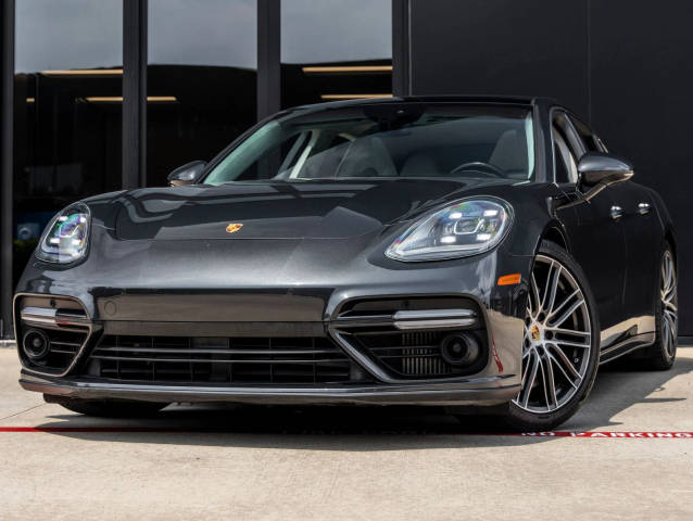 2017 Porsche Panamera Turbo AWD photo