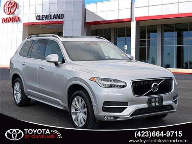 2018 Volvo XC90 Momentum AWD photo