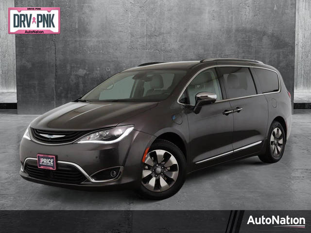 2018 Chrysler Pacifica Minivan Hybrid Limited FWD photo