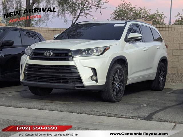 2017 Toyota Highlander SE FWD photo