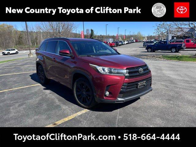 2017 Toyota Highlander SE AWD photo