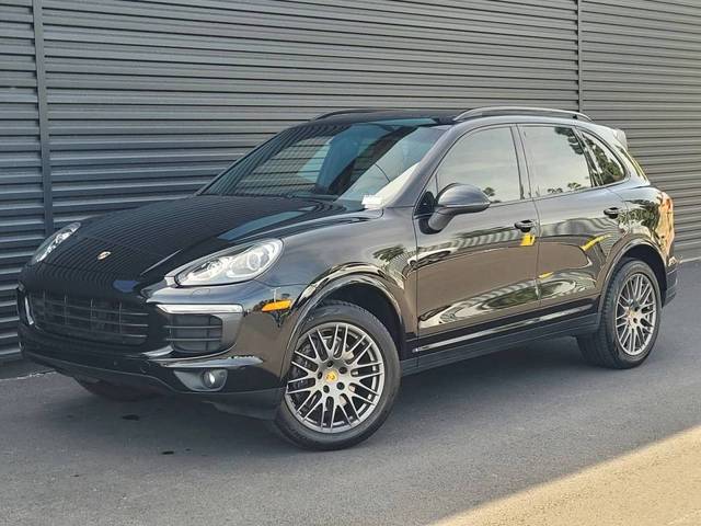 2018 Porsche Cayenne Platinum Edition AWD photo