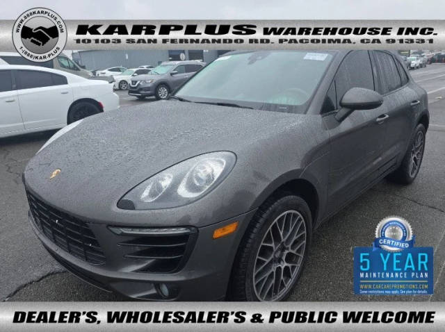 2018 Porsche Macan  AWD photo