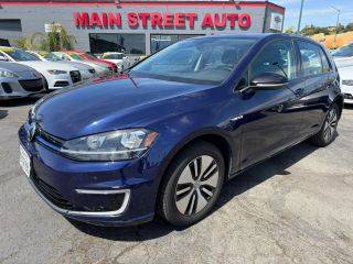 2017 Volkswagen e-Golf SE FWD photo