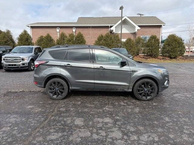 2017 Ford Escape SE 4WD photo