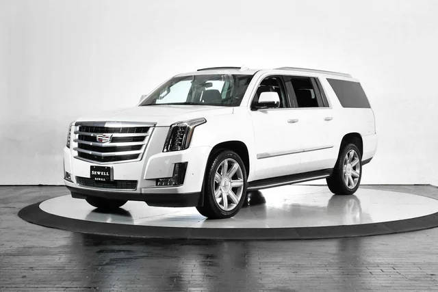 2018 Cadillac Escalade ESV Luxury 4WD photo
