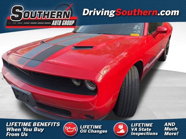 2018 Dodge Challenger SXT RWD photo