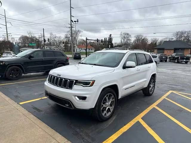 2018 Jeep Grand Cherokee Sterling Edition 4WD photo