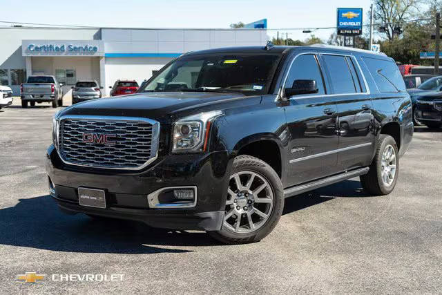 2018 GMC Yukon XL Denali RWD photo