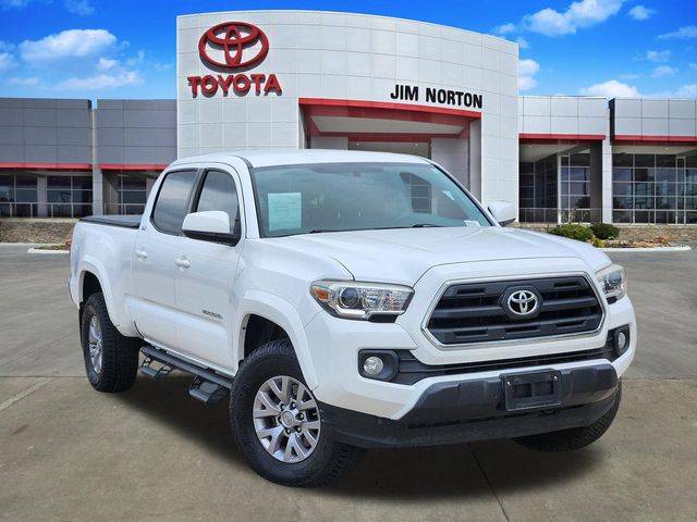 2017 Toyota Tacoma SR5 RWD photo