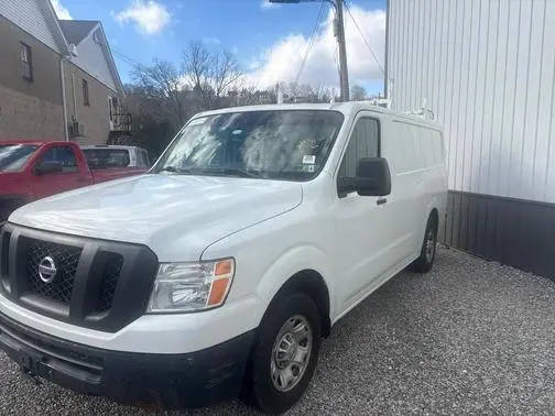 2017 Nissan NV Cargo SV RWD photo