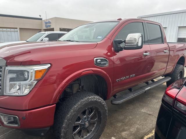 2017 Nissan Titan XD Platinum Reserve 4WD photo