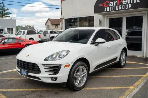 2015 Porsche Macan S AWD photo
