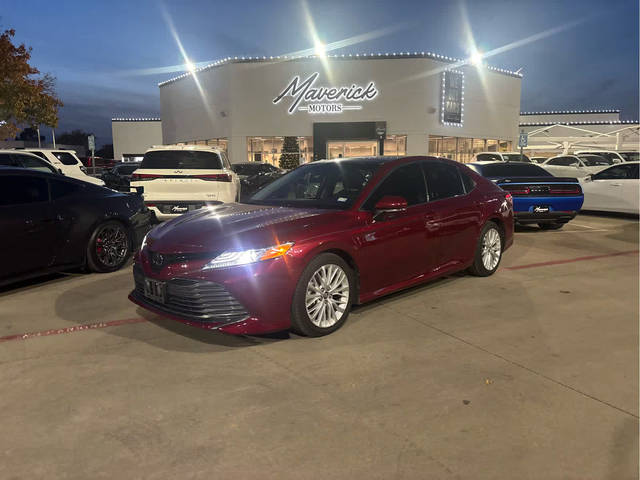 2018 Toyota Camry XLE FWD photo