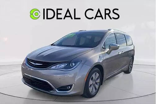 2018 Chrysler Pacifica Minivan Hybrid Limited FWD photo