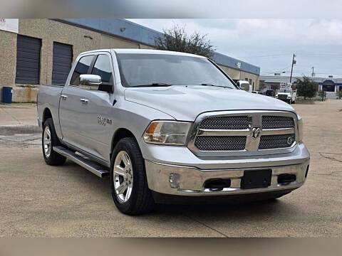 2018 Ram 1500 Lone Star Silver 4WD photo