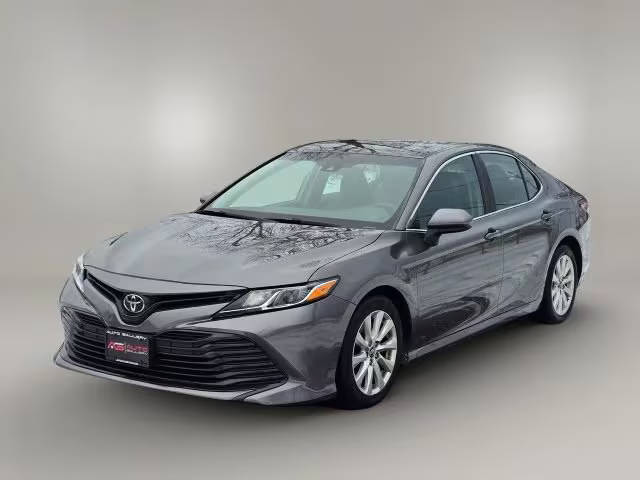2018 Toyota Camry LE FWD photo