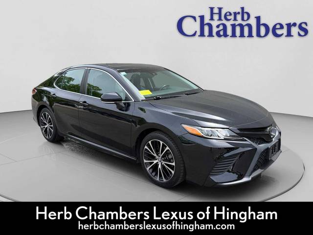 2018 Toyota Camry SE FWD photo