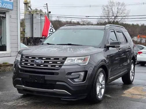 2017 Ford Explorer XLT 4WD photo