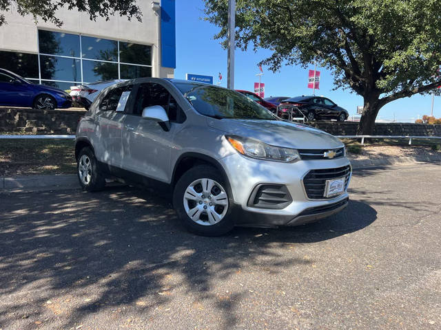 2018 Chevrolet Trax LS FWD photo