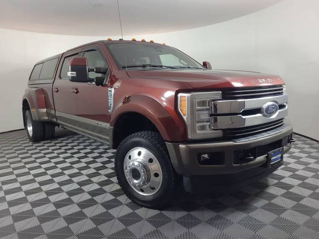 2017 Ford F-450 Super Duty King Ranch 4WD photo