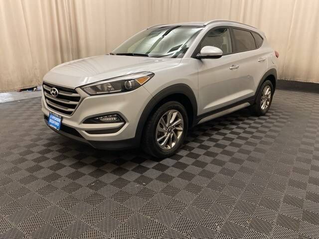 2017 Hyundai Tucson SE Plus FWD photo